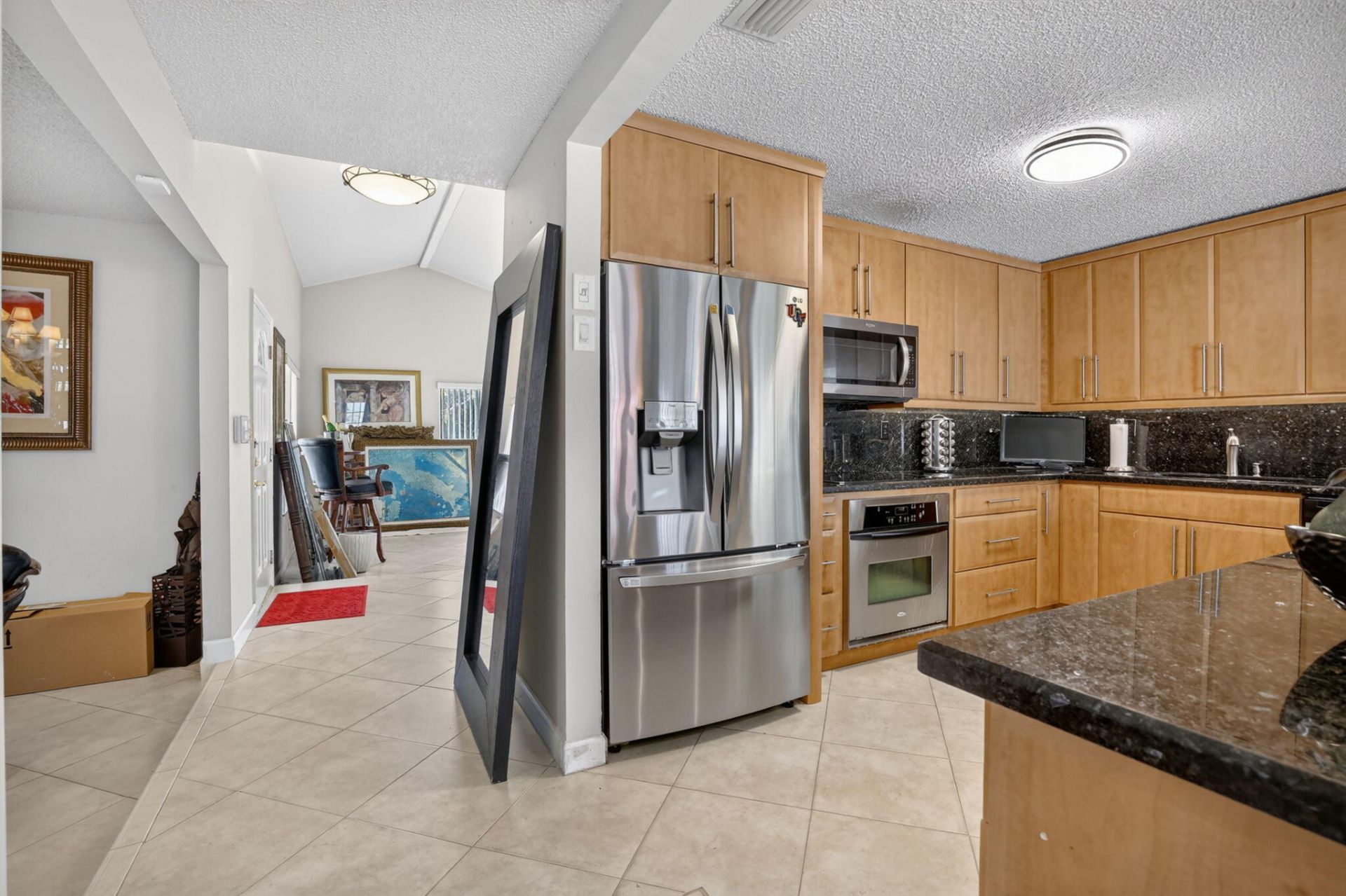 910 NE 205th Street, Miami, FL 33179 Photo