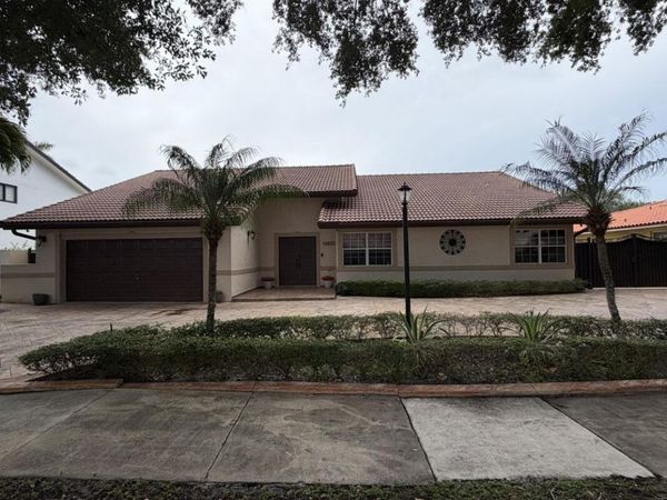 16820 NW 80th Court, Hialeah, FL 33016
