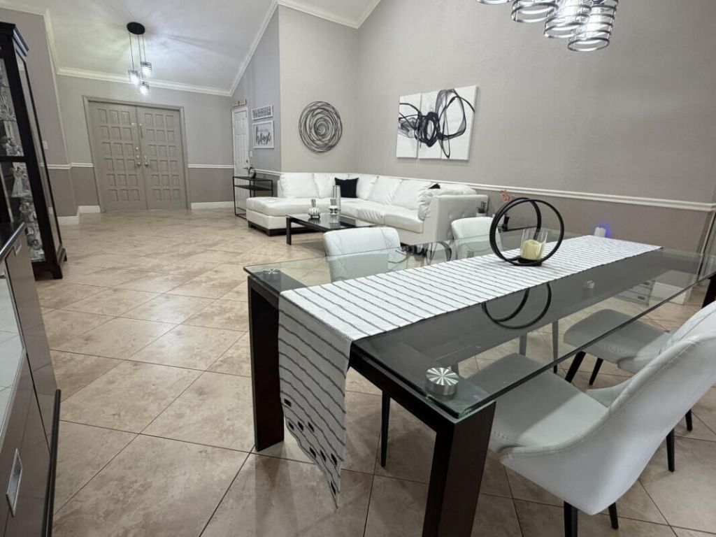 16820 NW 80th Court, Hialeah, FL 33016 Photo