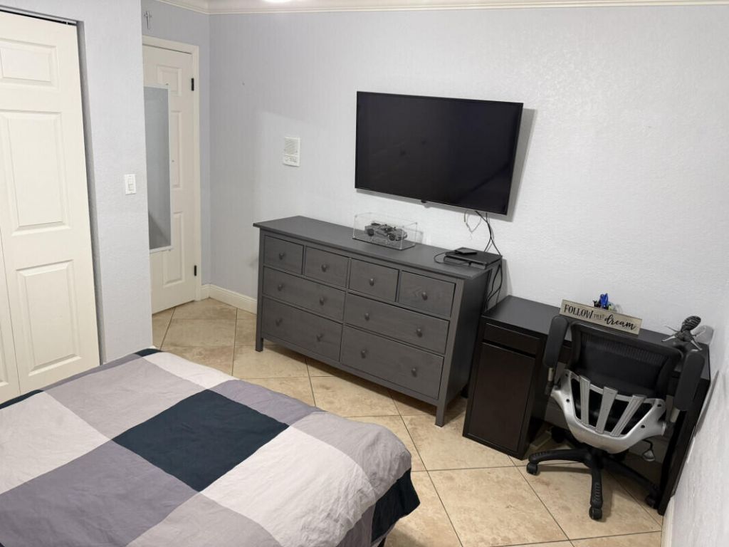 16820 NW 80th Court, Hialeah, FL 33016 Photo