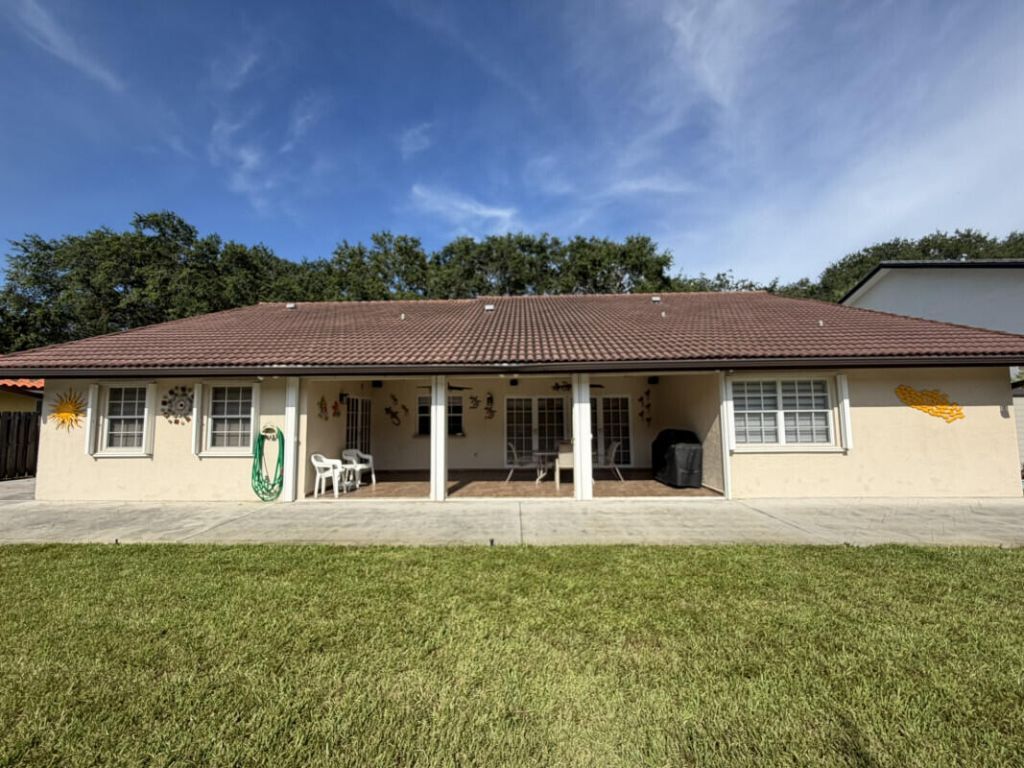 16820 NW 80th Court, Hialeah, FL 33016 Photo
