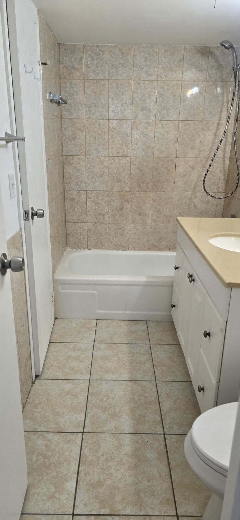 4851 NW 26th Court, Unit 338, Lauderdale Lakes, FL 33313 Photo
