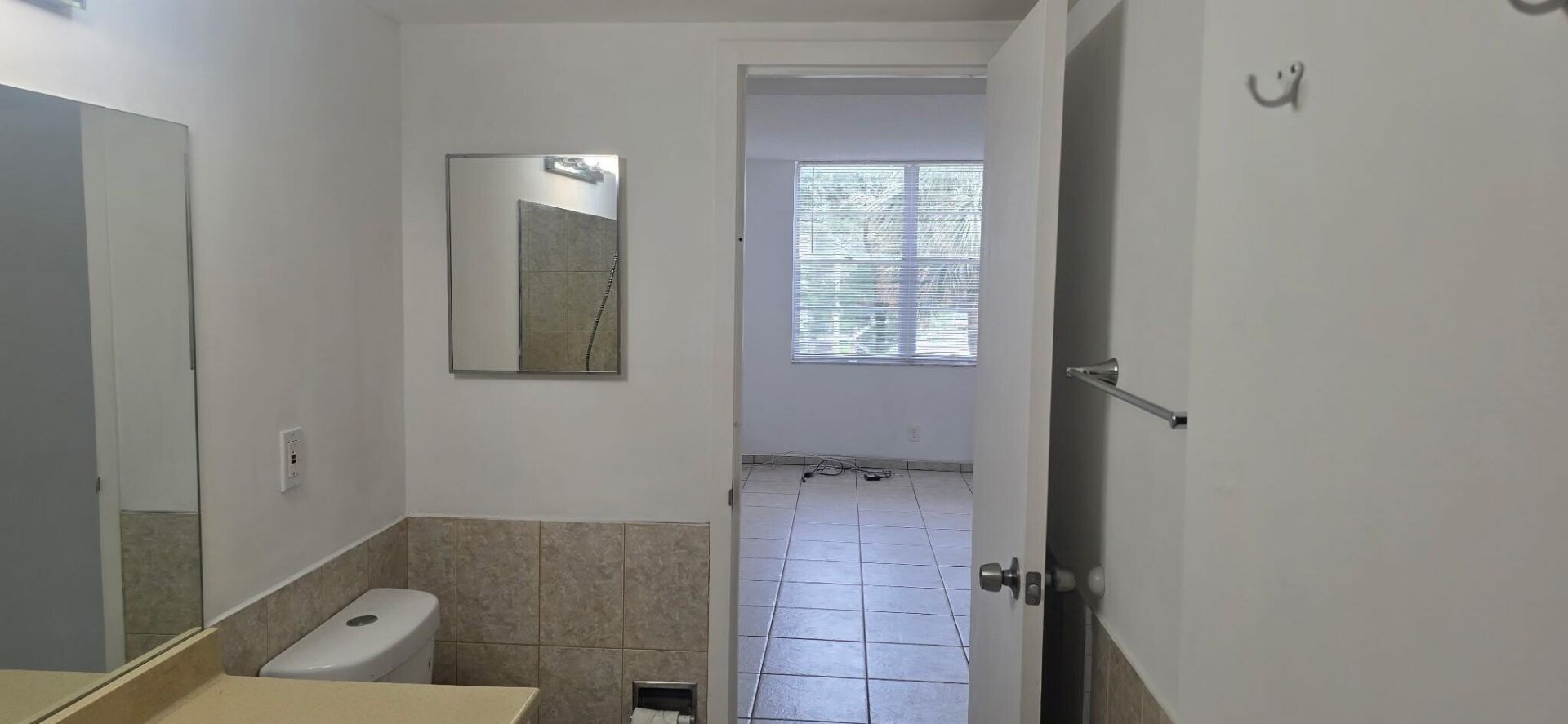 4851 NW 26th Court, Unit 338, Lauderdale Lakes, FL 33313 Photo