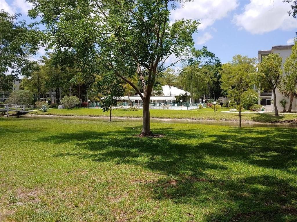 4851 NW 26th Court, Unit 338, Lauderdale Lakes, FL 33313 Photo