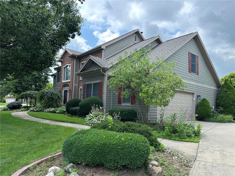2811 Brittney Lane, Troy, OH 45373 Photo 2