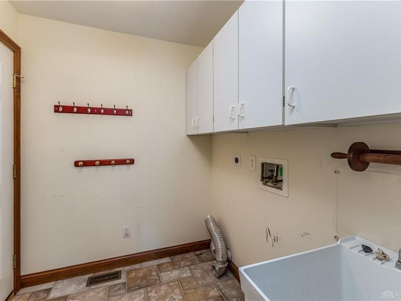 2811 Brittney Lane, Troy, OH 45373 Photo 32