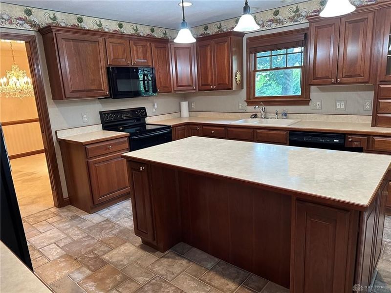 2811 Brittney Lane, Troy, OH 45373 Photo 6