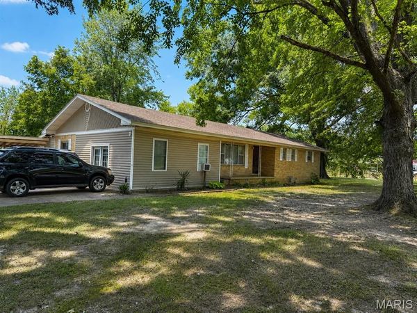 1733 Highway Aa , Poplar Bluff, MO 63901