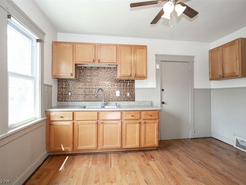 4522 Turney Road, Cleveland, OH 44105 Photo 12