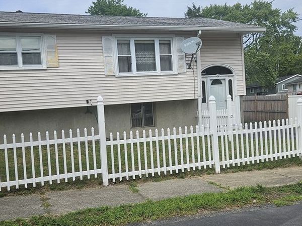 15 Dodge Rd, Boston, MA 02136