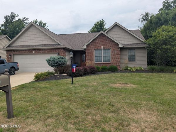 458 Pampas Drive , Ada, OH 45810
