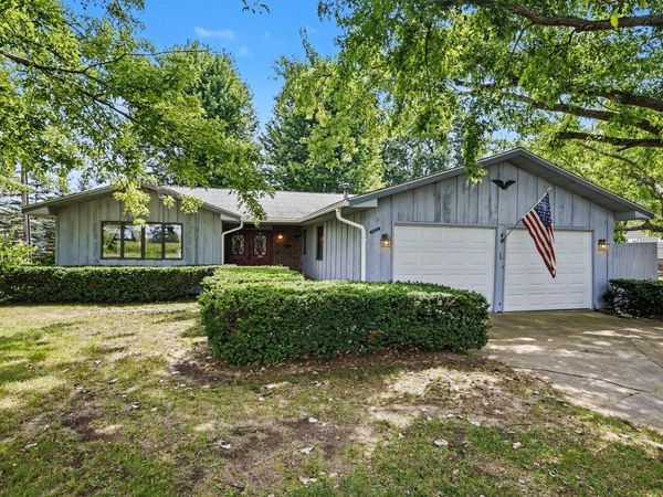 11053 Gast Road, Bridgman, MI 49106