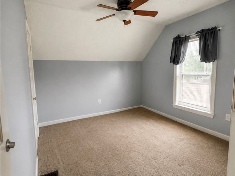 123 E 35th Street, South Lorain, OH 44055 Photo 8