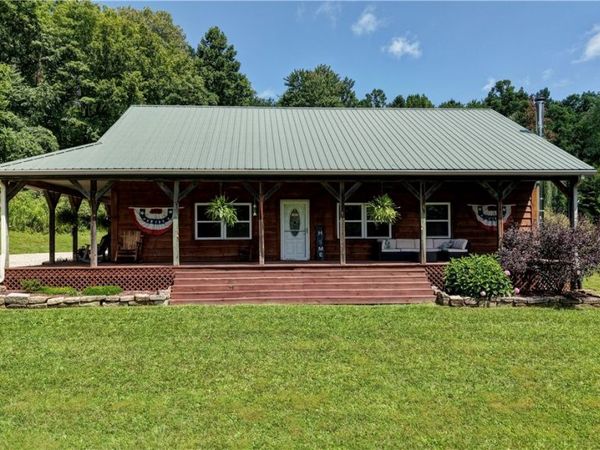 10799 Seminary Road, Kimbolton, OH 43749