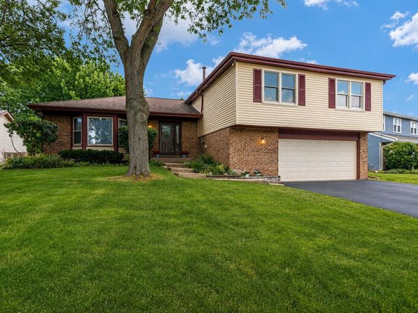 1434 Coral Reef Way , Lake Zurich, IL 60047