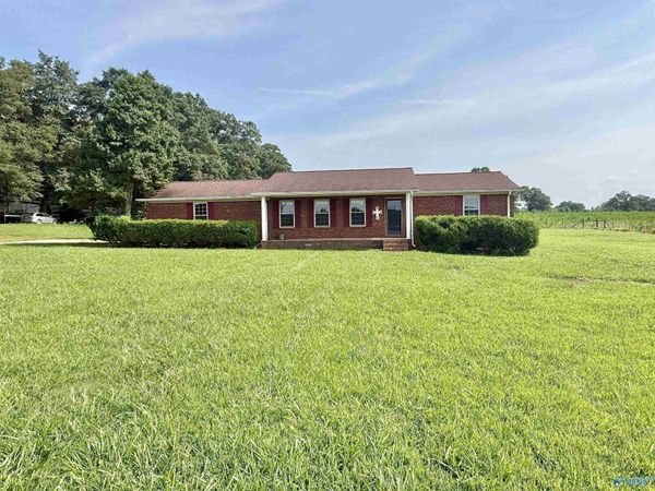 321 County Road 1839, Arab, AL 35016
