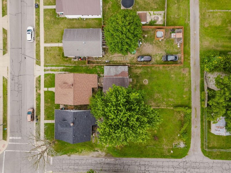 308 Latourette Street, Marion, OH 43302 Photo 2