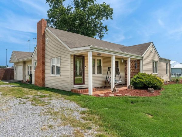 600 E MAIN Street, Galatia, IL 62935