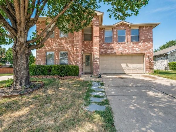 2301 Chestnut Drive, Little Elm, TX 75068