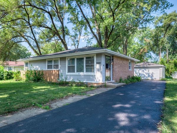 16100 Circle Drive , Markham, IL 60428