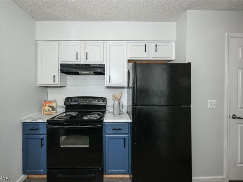2796 Mull Avenue , Unit B, Akron, OH 44321 Photo 10