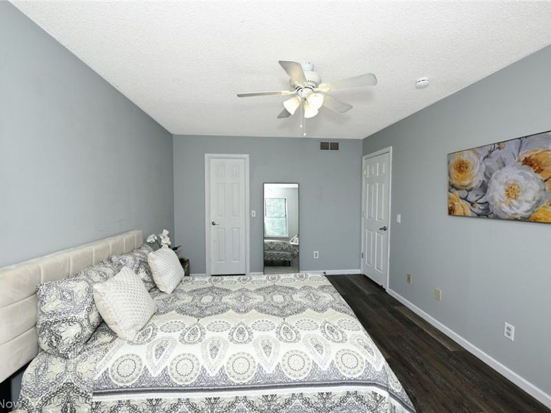 2796 Mull Avenue , Unit B, Akron, OH 44321 Photo 15
