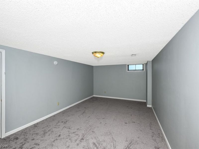 2796 Mull Avenue , Unit B, Akron, OH 44321 Photo 19