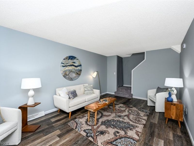 2796 Mull Avenue , Unit B, Akron, OH 44321 Photo 2