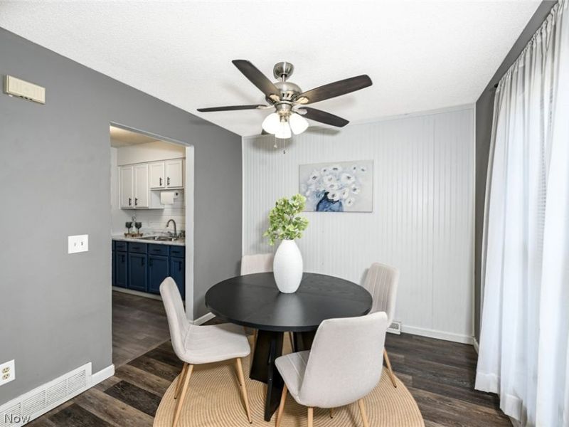 2796 Mull Avenue , Unit B, Akron, OH 44321 Photo 3