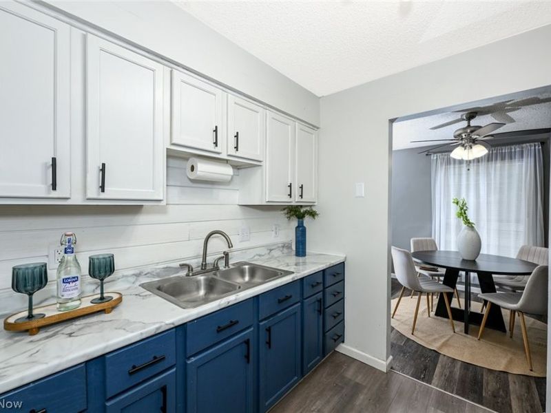 2796 Mull Avenue , Unit B, Akron, OH 44321 Photo 8
