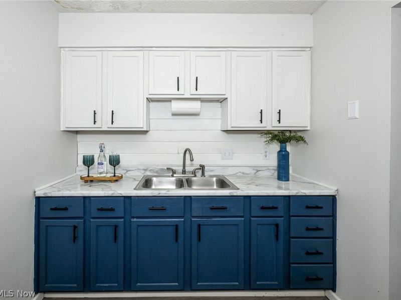 2796 Mull Avenue , Unit B, Akron, OH 44321 Photo 9