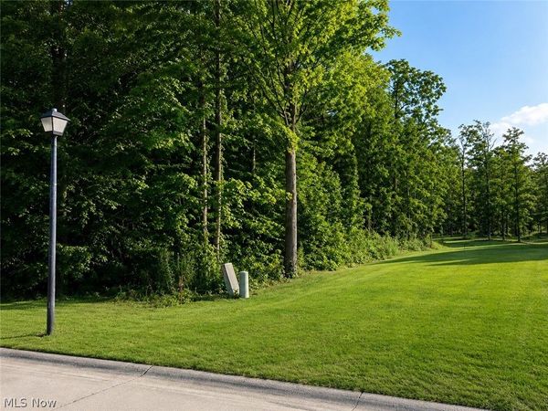 35 Stony Brook Lane , Wakeman, OH 44889