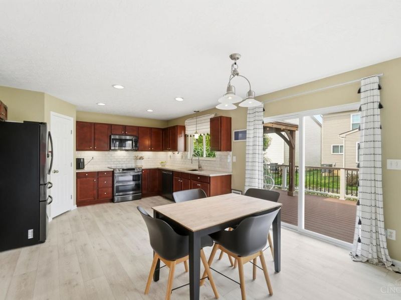 7719 Sycamore Woods Lane, Hamilton, OH 45011 Photo 13