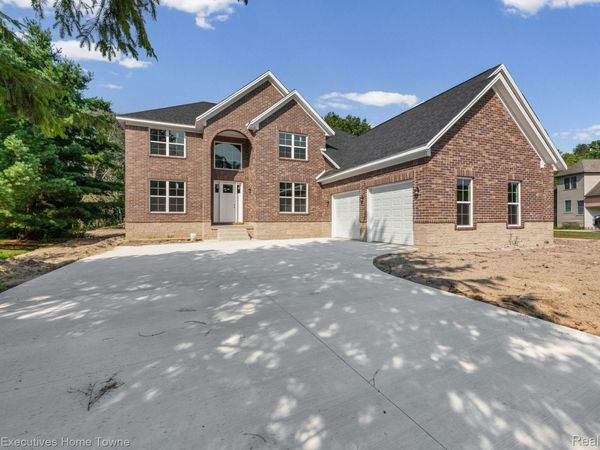 3258 Shorewood Avenue, Fort Gratiot Township, Mi 48059