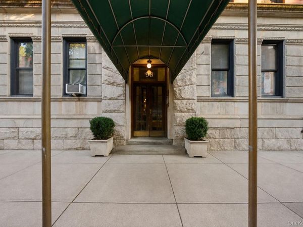 96 Perry Street , Unit B5C, New York (Manhattan), NY 10014