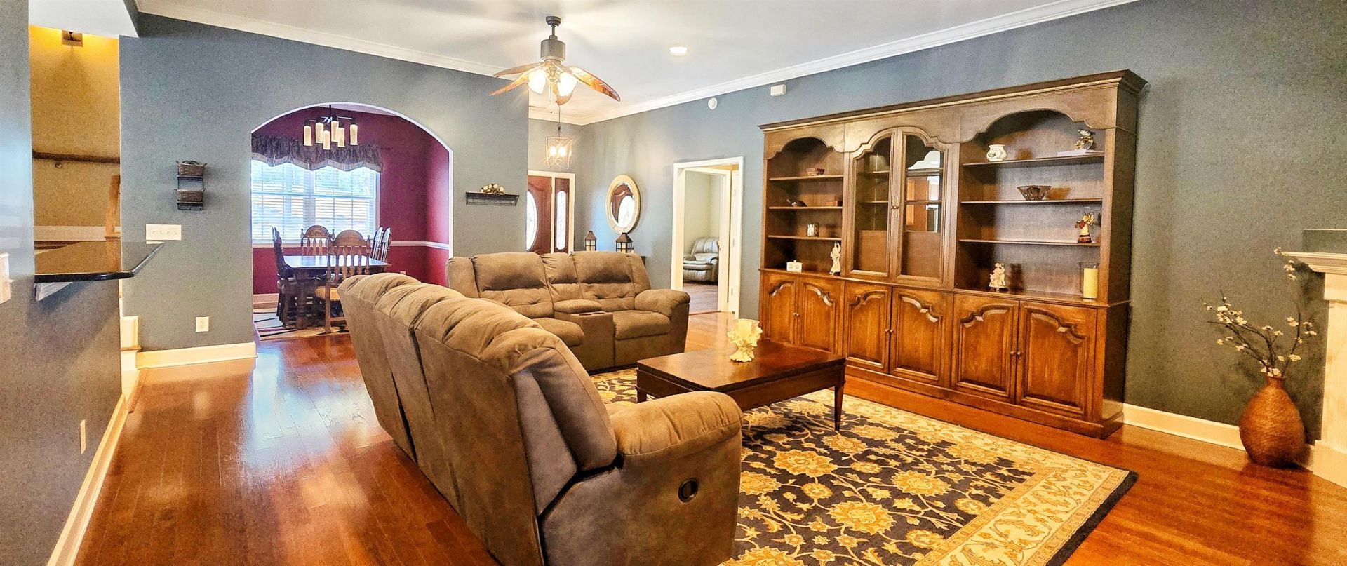 9729 Armelise Dr. Photo 29