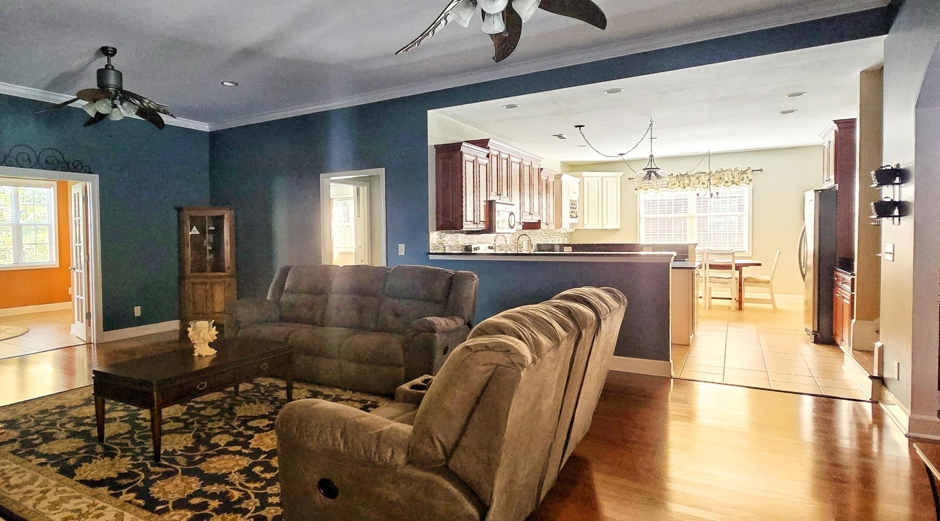 9729 Armelise Dr. Photo 31