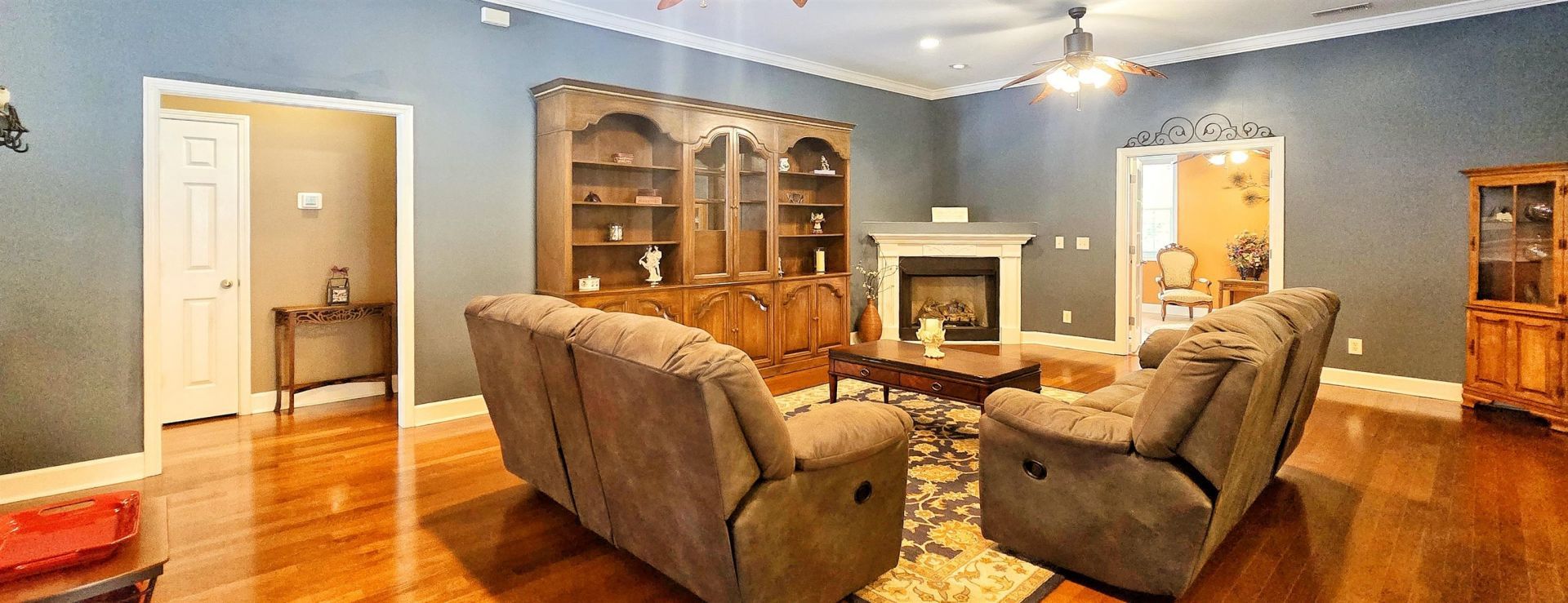 9729 Armelise Dr. Photo 36