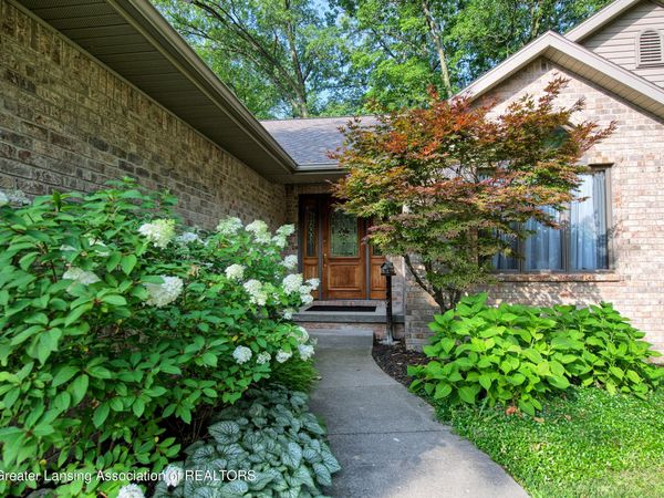 1002 Marshall Street, Portland, MI 48875