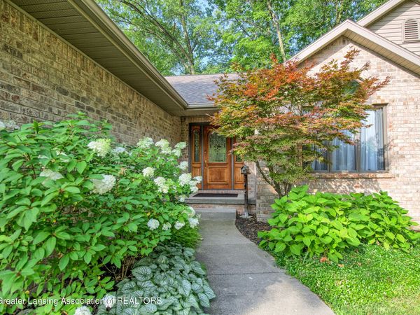 1002 Marshall Street, Portland, MI 48875