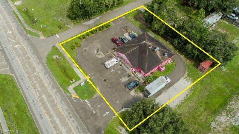 155 W Cowboy Way , Labelle, FL 33935 Photo