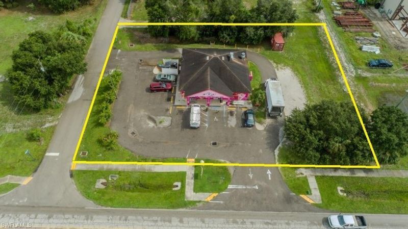 155 W Cowboy Way , Labelle, FL 33935 Photo