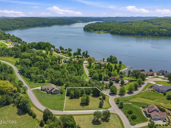 261 Serenity Drive, Harriman, TN 37748