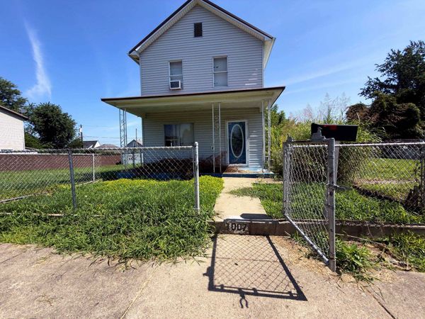1007 Pine St, Kenova, WV 25530
