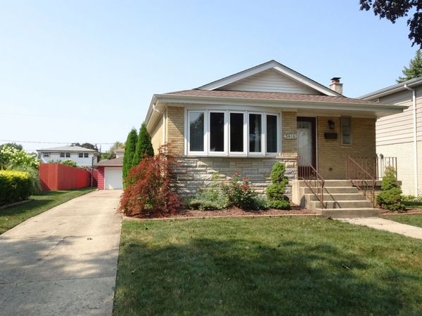 5616 W 100th Street , Oak Lawn, IL 60453