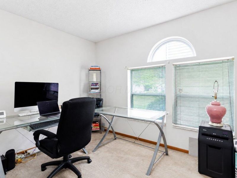 5048 Blue Meadow Court, Columbus, OH 43231 Photo 10