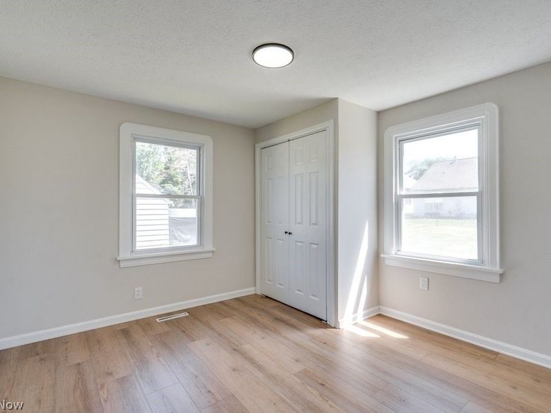325 Evelyn Avenue, Seven Hills, OH 44131 Photo 17