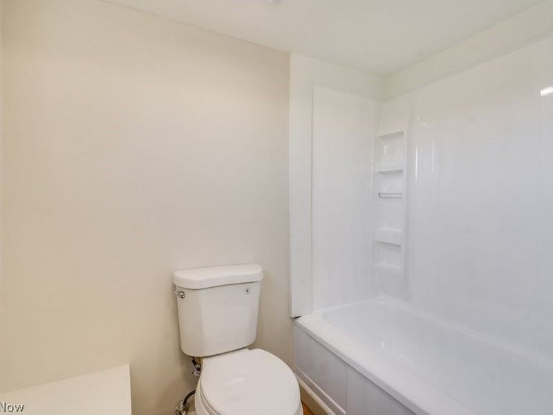 325 Evelyn Avenue, Seven Hills, OH 44131 Photo 24