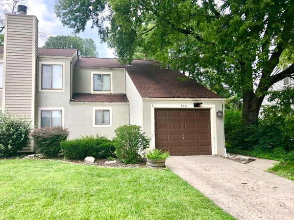 938 Bluffway Drive , Columbus, OH 43235
