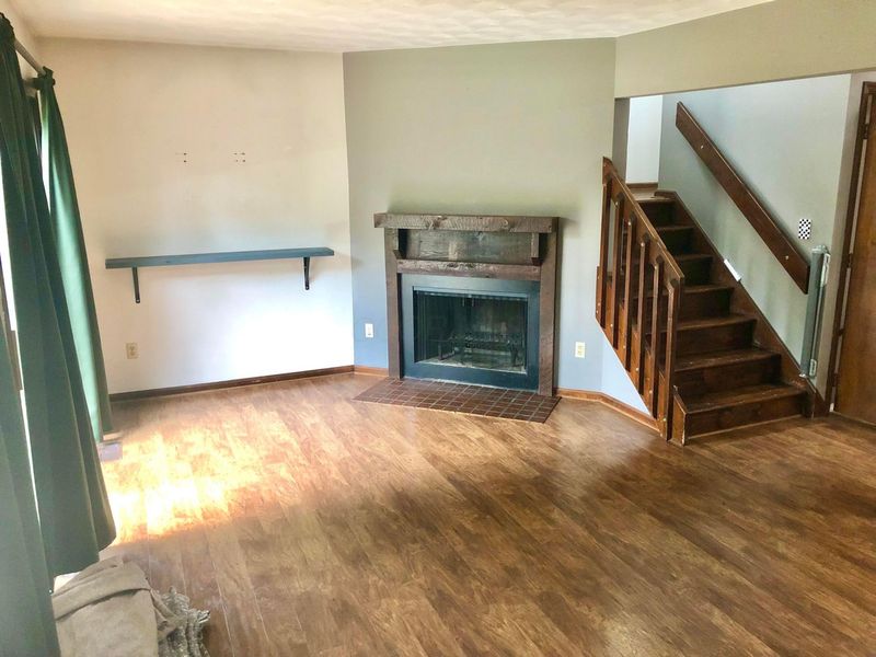 938 Bluffway Drive , Columbus, OH 43235 Photo 8